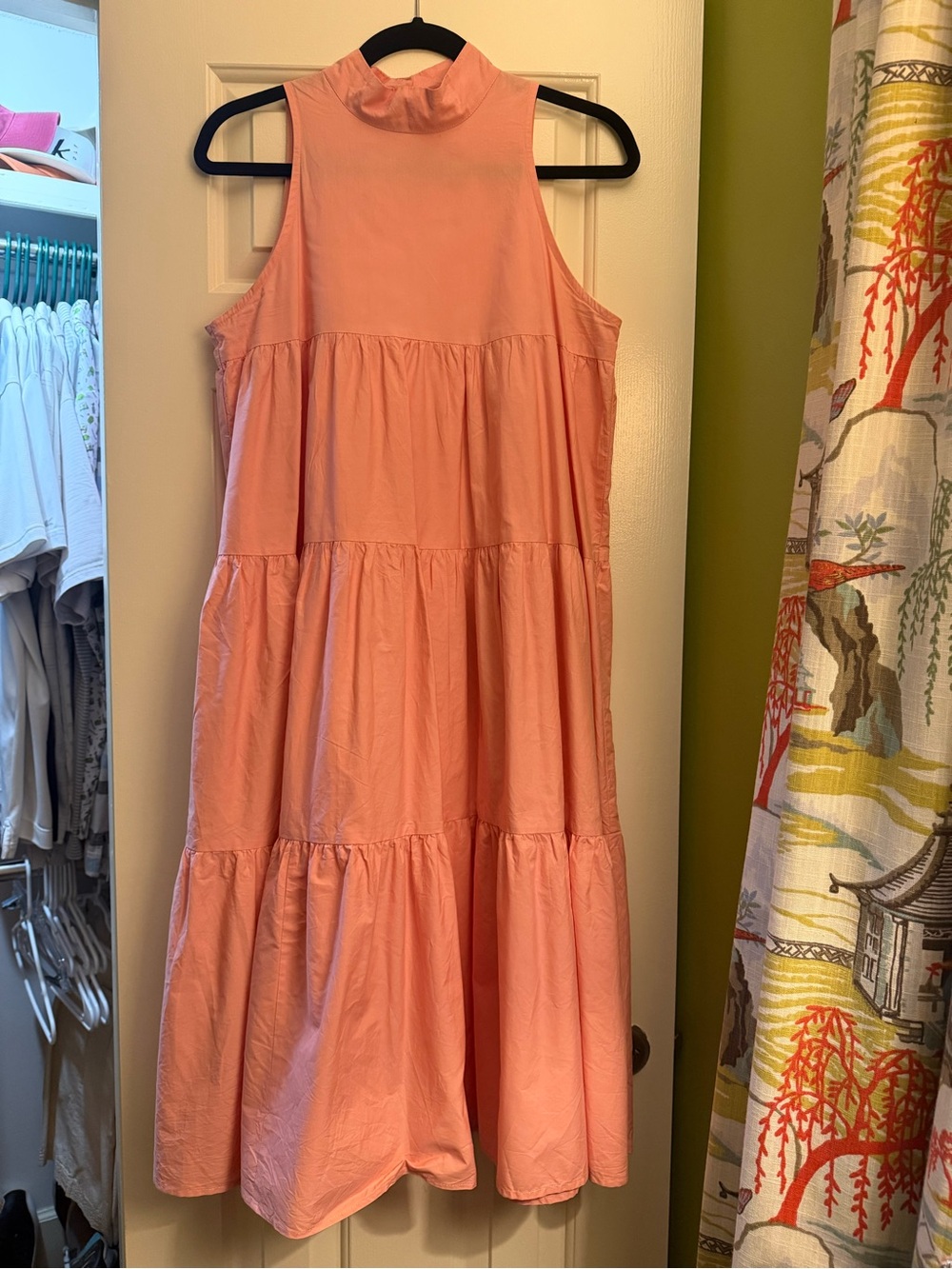 Women’s Size medium Sleeveless Tiered Pink Dress EUC